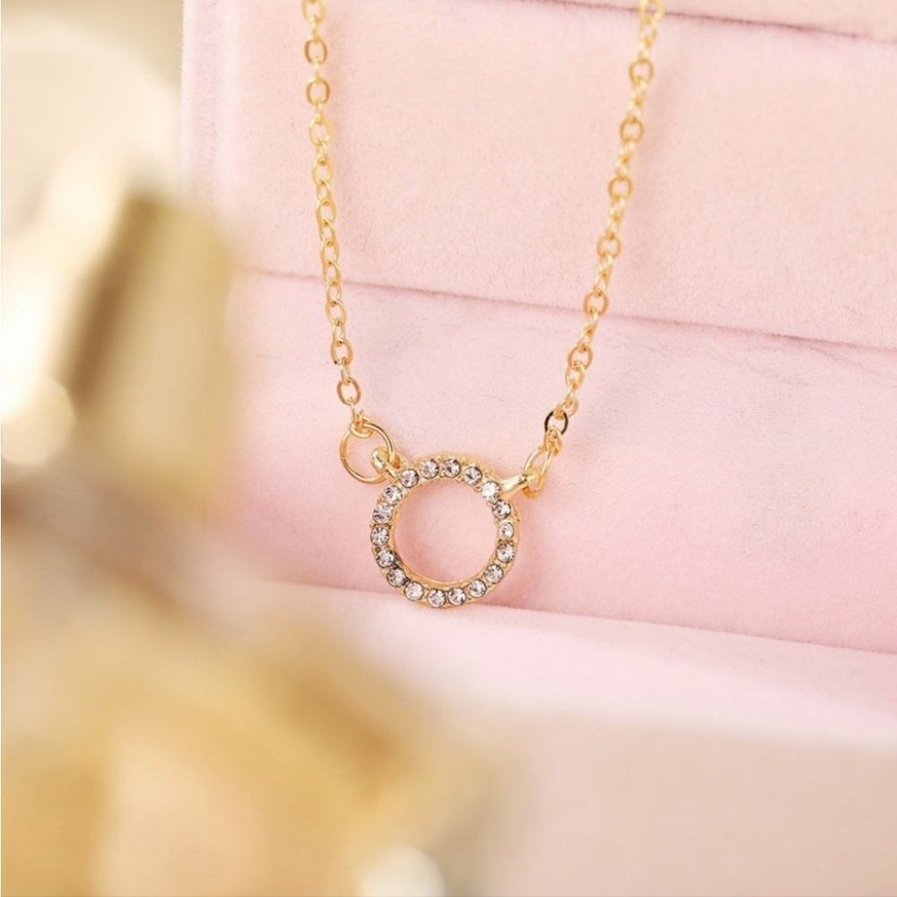 Gold Round Circle Pendant Necklace Crystal Rhinestone Delicate Dainty Minimalist - Picture 3 of 3